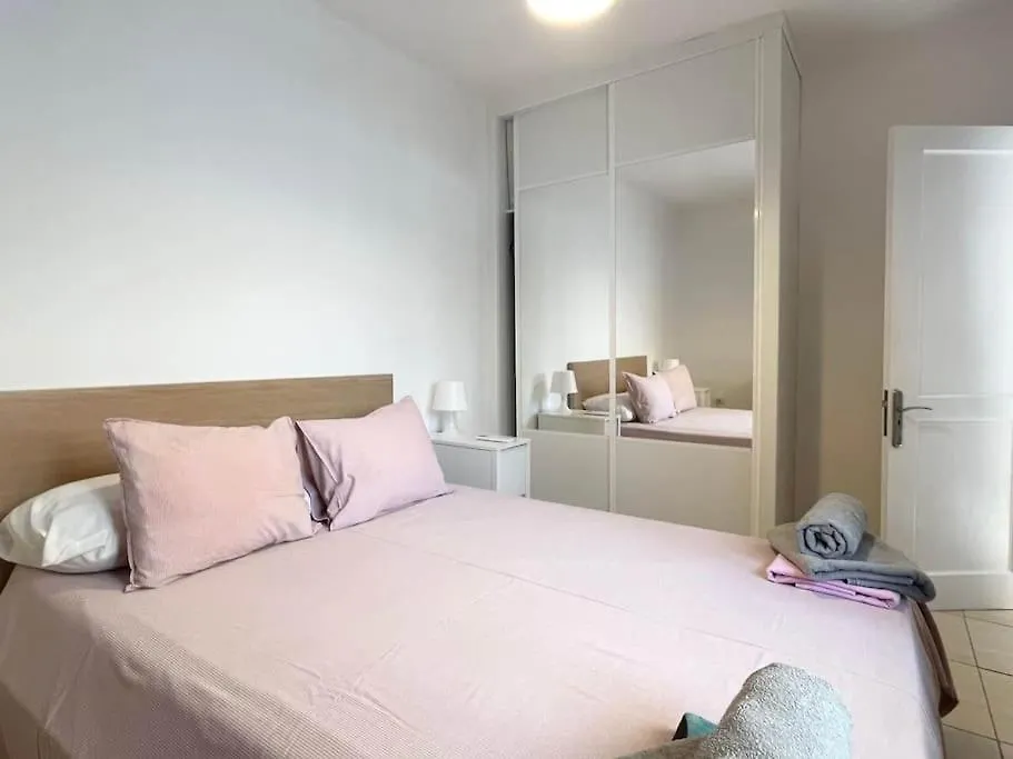 Pelicano Club 303 - 2 Bedroom Apartment In Puerto Del Carmen, Lanzarote Puerto del Carmen