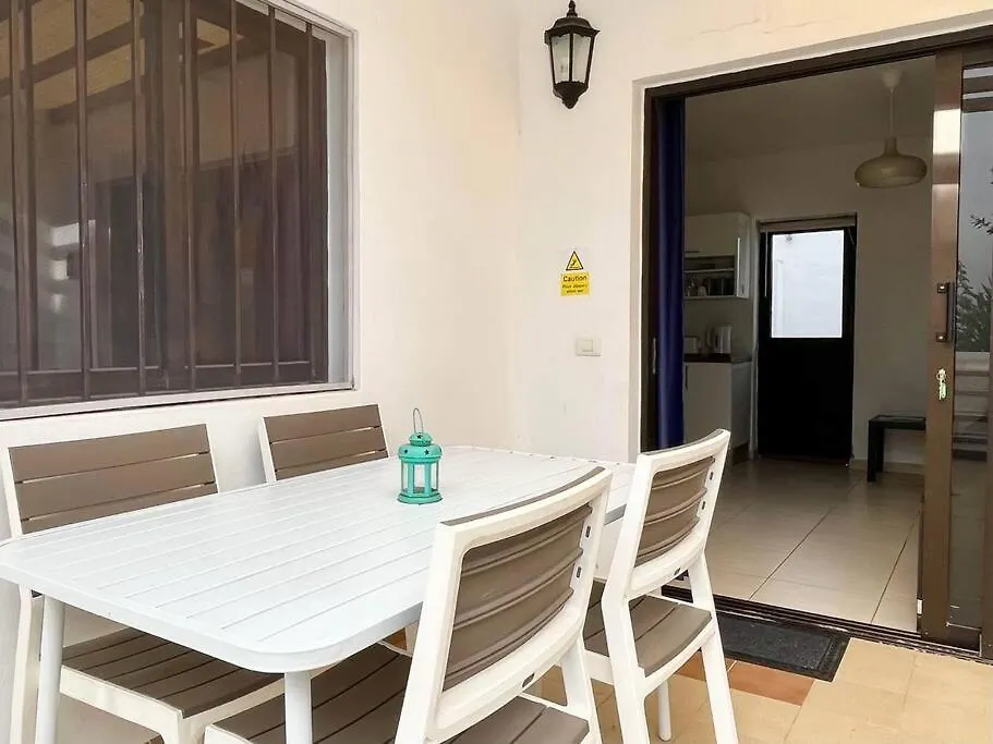 Pelicano Club 303 - 2 Bedroom Apartment In Puerto Del Carmen, Lanzarote Puerto del Carmen