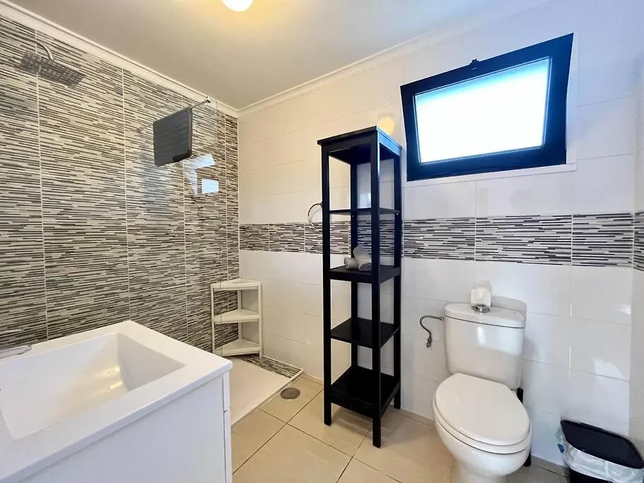 Pelicano Club 303 - 2 Bedroom Apartment In Puerto Del Carmen, Lanzarote Puerto del Carmen  Puerto del Carmen (Lanzarote)